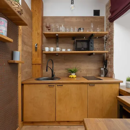 Loft In A Well-connected District In By Renters Varsovie