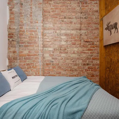 Lägenhet Loft In A Well-connected District In By Renters Warszawa